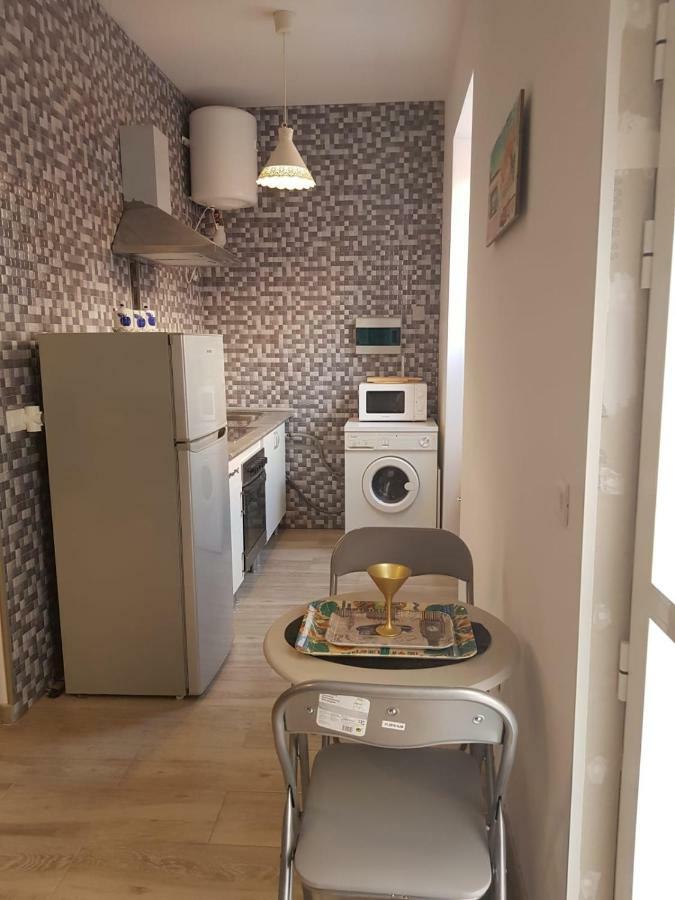 Estudio 54 Centro Аліканте Екстер'єр фото